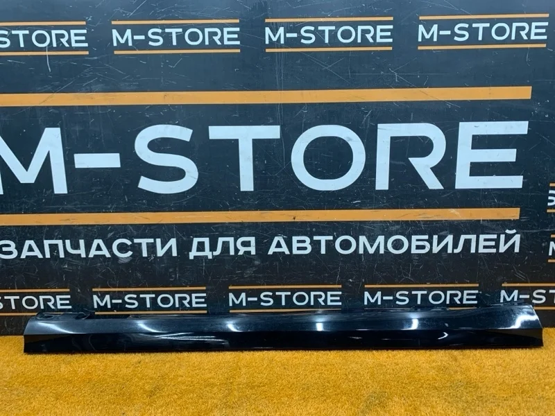 Накладка на порог Mercedes-Benz C-Class 2010 A2046900440 W204 271.860, правая