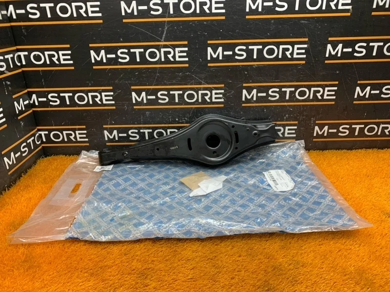 Рычаг подвески нижний Skoda Octavia 1K0505311AB A5, задний