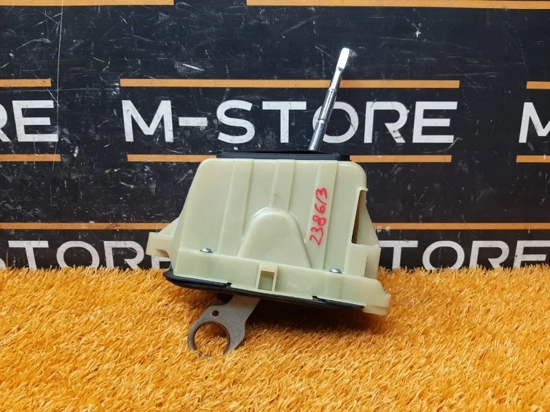 Селектор акпп Mercedes-Benz C-Class 2013 A2042677524 W204 271.820