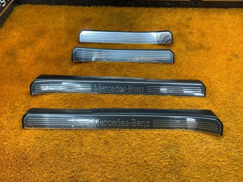 Накладка на порог салона Mercedes-Benz S-Class 2005 A2216800135 W221 272.965