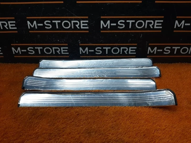 Накладка на порог салона Mercedes-Benz S-Class 2008 A2216800135 W221 273.961