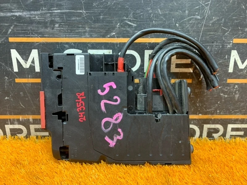 Блок предохранителей Mercedes-Benz E-Class 2009 A2125400450 W212 272.952