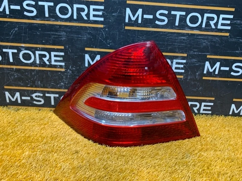 Фонарь задний Mercedes-Benz C-Class 2005 A2038201964 W203 271.946, левый