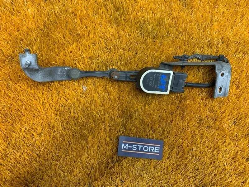 Датчик высоты дорожного просвета Mercedes-Benz B-Class 2013 A0045429918 W246 270.910