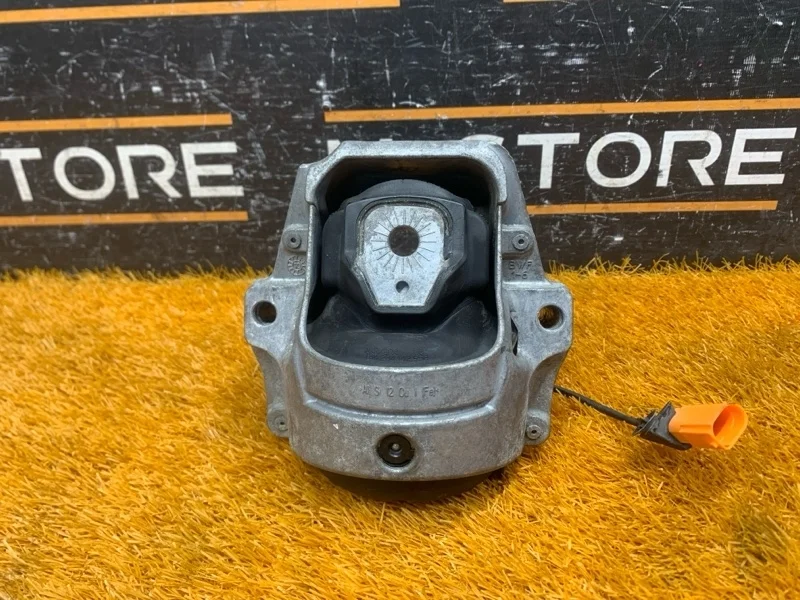 Подушка двигателя Audi A4 2010 8R0198381C B8/8K CDHB, левая