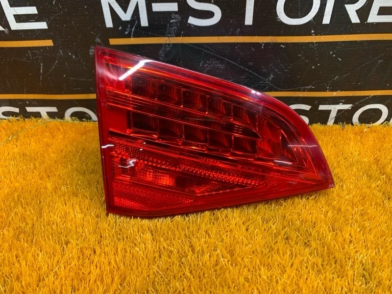 Фонарь крышки багажника Audi A4 2010 8K9945093B B8/8K CDNC, левый