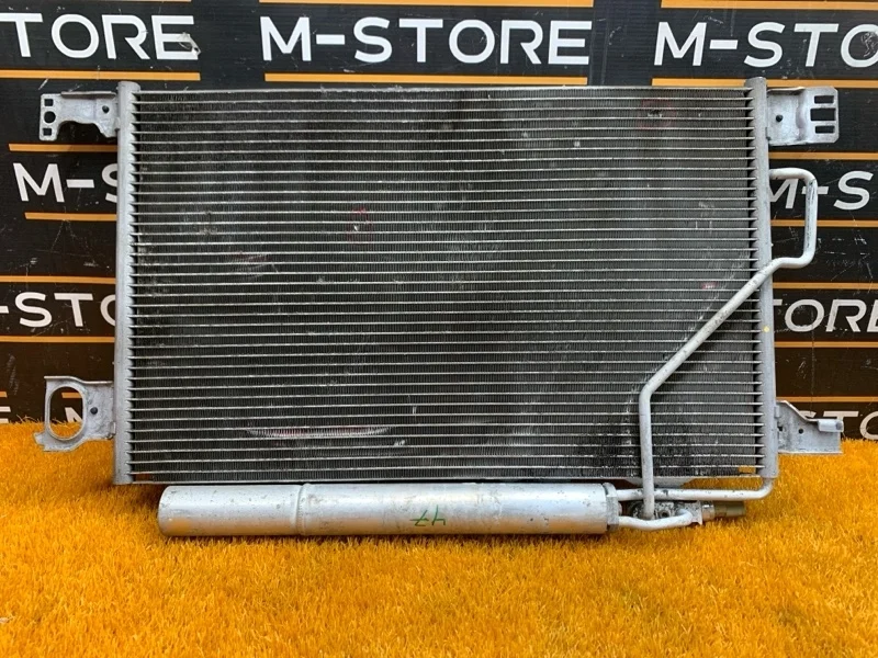 Радиатор кондиционера Mercedes-Benz C-Class A2035000854 W203 271.940