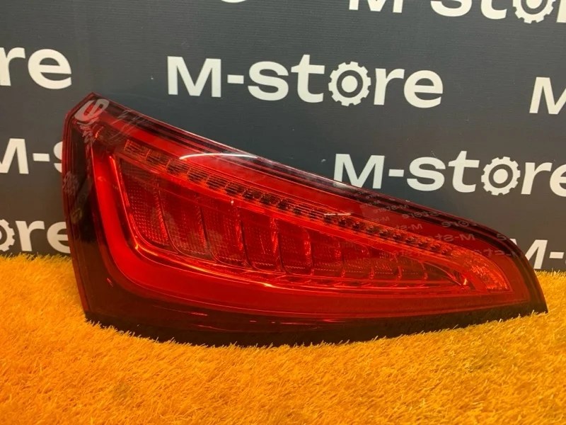 Фонарь задний Audi Q5 2013 8R0945093C 8R CTVA, левый