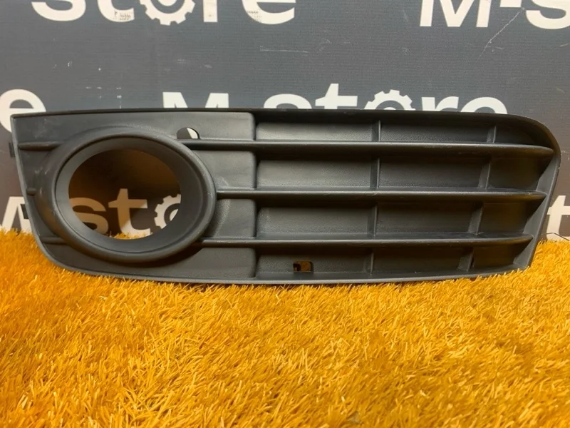 Оправа туманки Audi A4 2008 8K0807681A B8/8K CABB, передняя левая