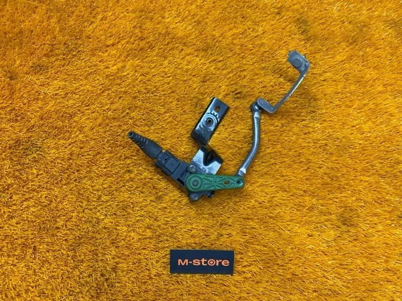 Датчик высоты дорожного просвета Audi A3 5Q0907503 8V, задний