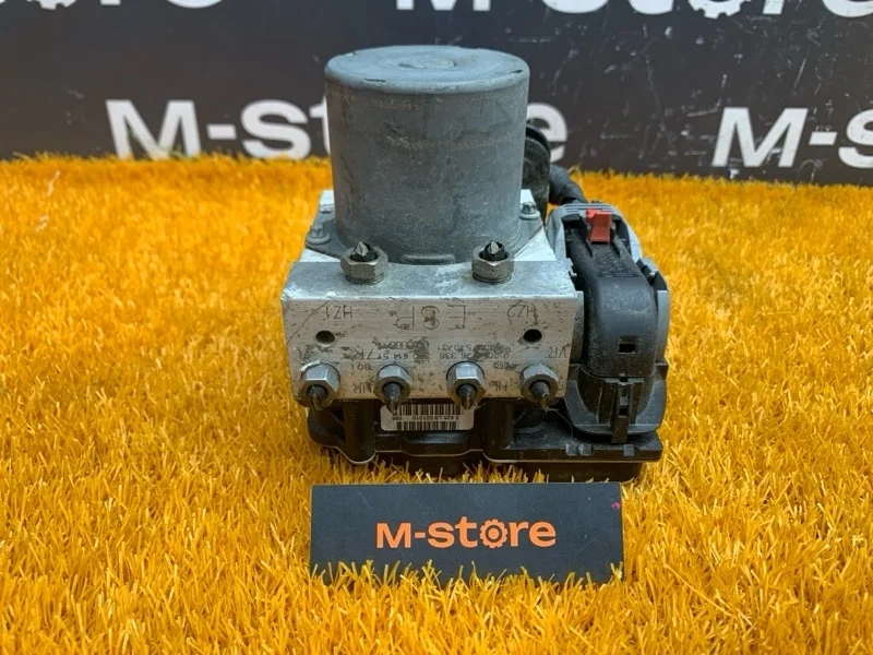 Блок ABS Audi Q5 2010 8R0907379H 8R CDNC