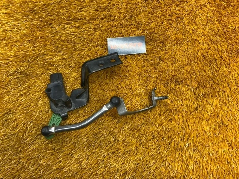 Датчик высоты дорожного просвета Audi A3 5Q0907503 8V, задний