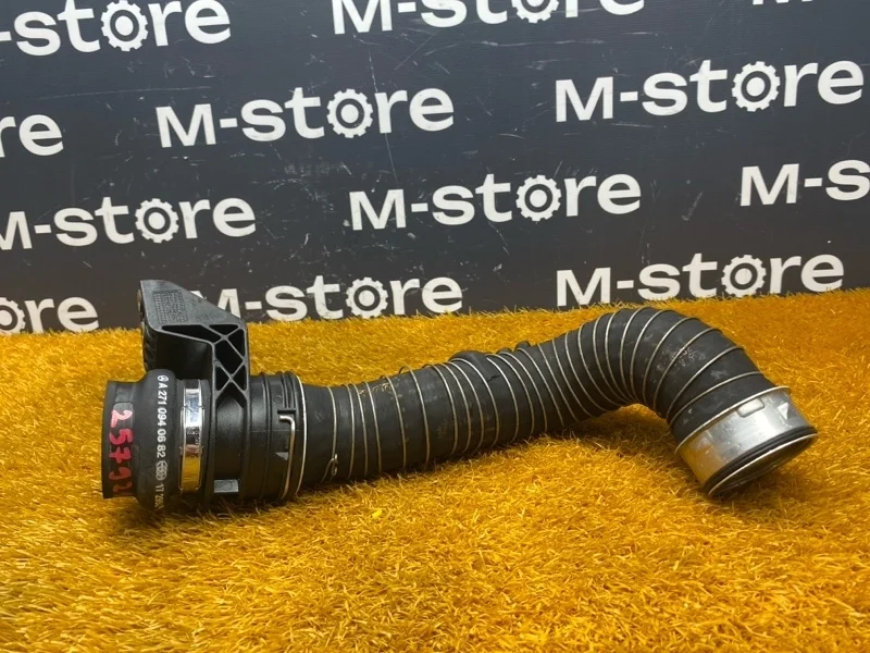 Патрубок интеркулера Mercedes-Benz C-Class A2710940682 W203