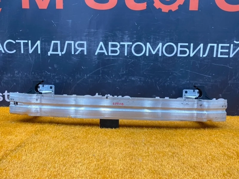 Усилитель бампера Audi Q5 2013 8R0807113B 8R CNCD, передний