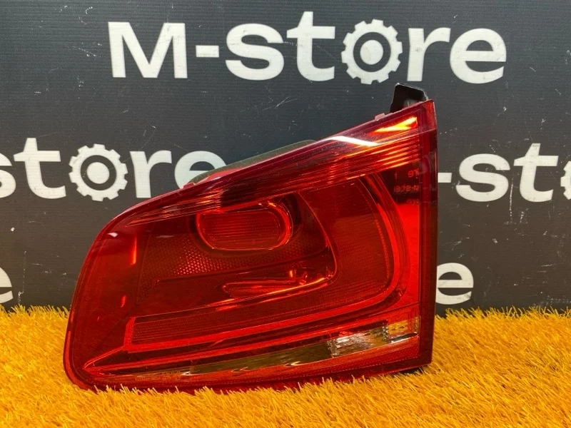 Фонарь крышки багажника Volkswagen Touareg 2011 7P6945094C 7P CGRA, правый