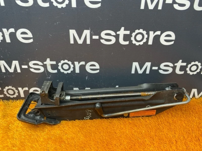 Домкрат Volkswagen Touareg 2008 7L0011031B 7L BHK