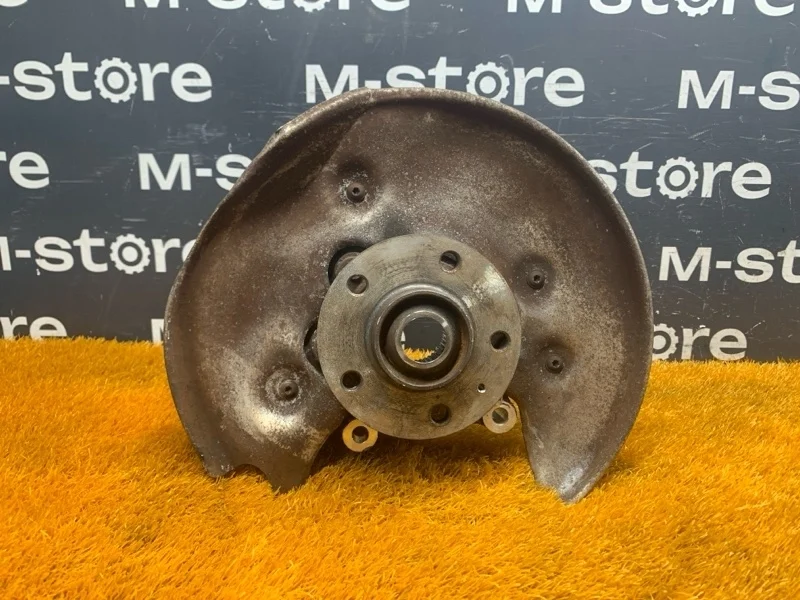 Ступица Audi Q5 2011 8R0505432F 8R CDN, задняя правая