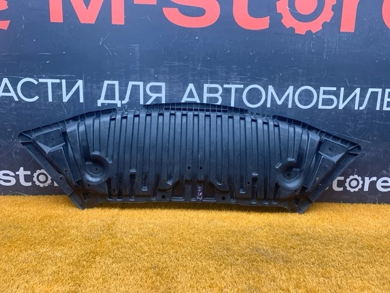 Защита бампера Mercedes-Benz C-Class 2008 A2045240230 W204 271.950, передняя