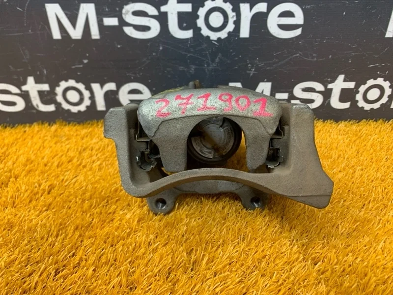 Суппорт Audi Q3 2013 5N0615404 8U CCZ, задний правый