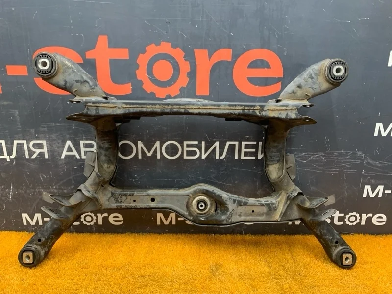 Балка поперечная (подрамник) Audi Q5 2010 8R0505235M 8R CAL, задняя