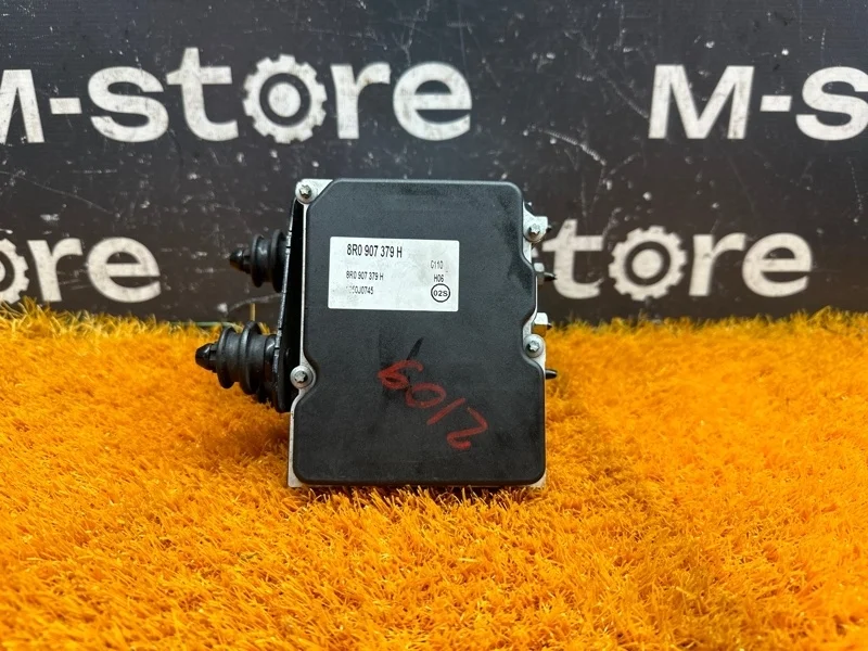 Блок ABS Audi Q5 2011 8R0907379H 8R CDN