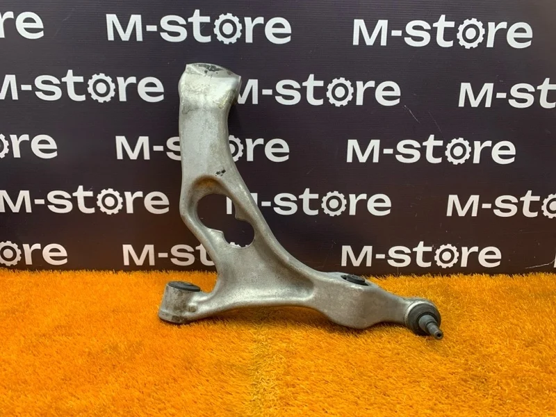 Рычаг подвески нижний Audi Q7 2007 7L8407152K 4L BAR, передний правый
