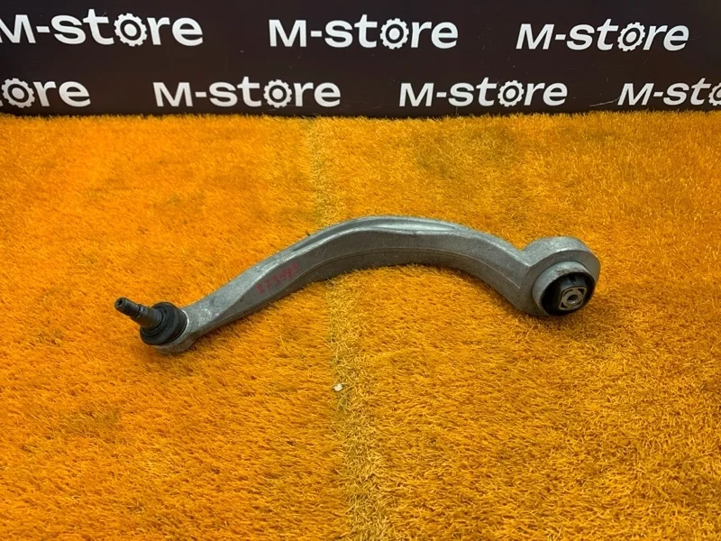 Рычаг подвески нижний Audi A5 2010 8K0407696E 8T CDN, передний правый