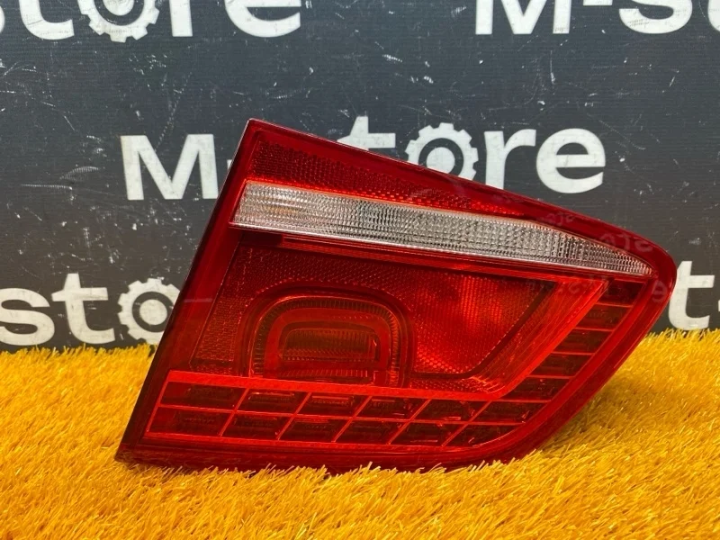Фонарь крышки багажника Volkswagen Passat 2012 3AE945308C B7 CAX, правый