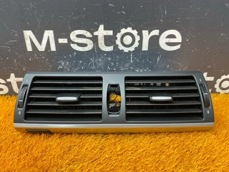 Дефлектор воздушный Bmw X5 2008 6958654 E70 N52B30A, передний