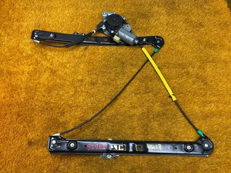 Стеклоподъемник Bmw 3-Series 2002 51337020660 E46 M54B22(226S1), передний правый