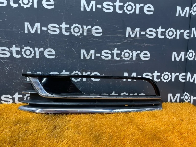 Оправа туманки Volkswagen Passat 2012 3AA854661B B7 CAX, левая