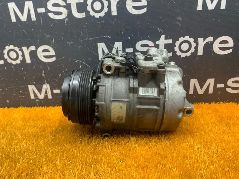 Компрессор кондиционера Bmw 5-Series 1999 64528379924 E39 M52B28 (286S2)
