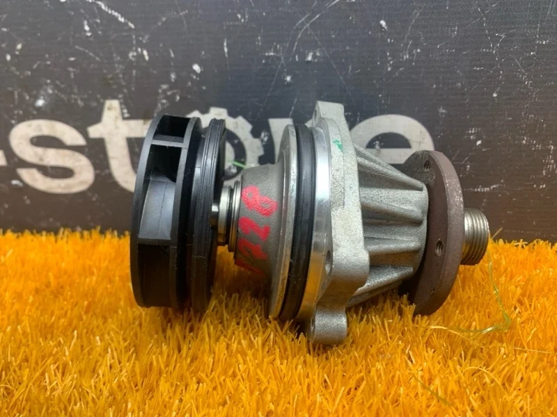 Помпа Bmw 5-Series 1999 11517509985 E39 M52B28 (286S2)