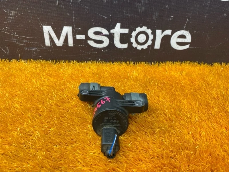 Клапан электромагнитный Audi A4 2015 4H0121671D B9/8W CVKB