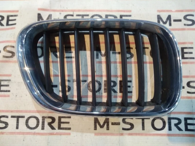 Решетка радиатора Bmw X5 2001 51138247674 E53 M54B30, правая
