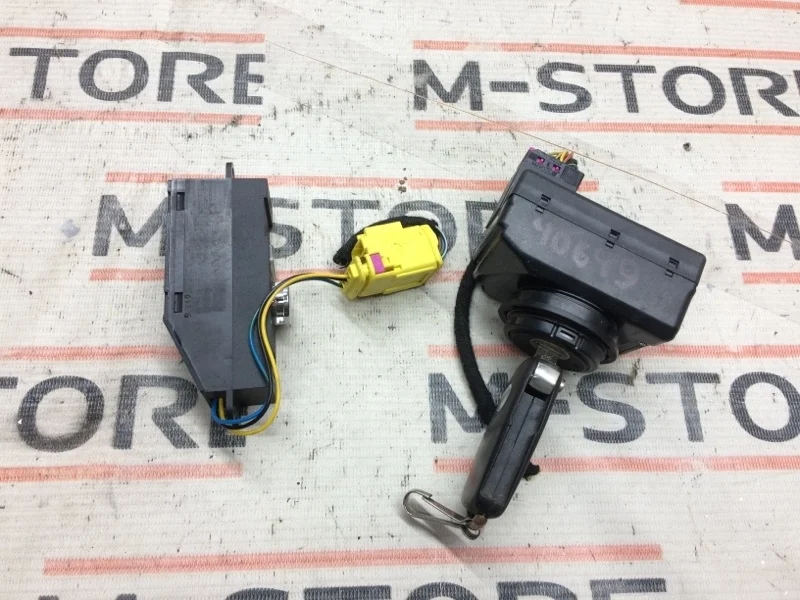 Замок зажигания Volkswagen Touareg 2005 3D0905865E 7L BMV