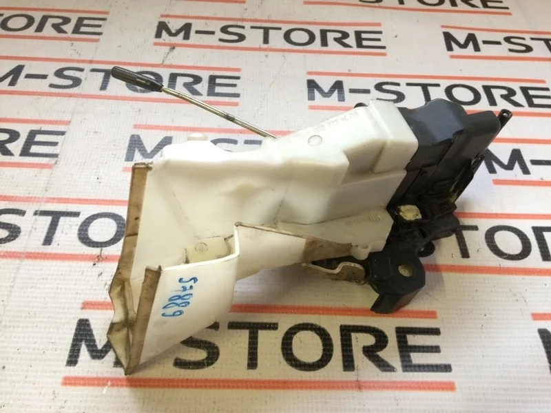 Замок двери Mercedes-Benz E-Class 1997 A2027204435 W210 113.940, передний правый