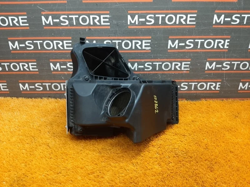 Корпус воздушного фильтра Audi Q5 2009 8K0133835AB 8R CDNC