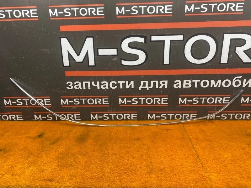 Молдинг крыши Audi Q5 2009 8R0853704 8R CDNC, правый