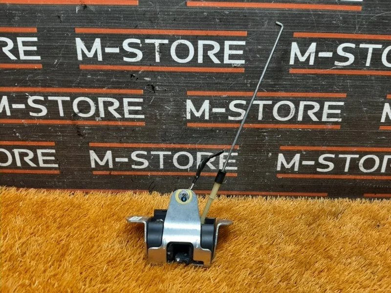 Замок багажника Mercedes-Benz M-Class 2001 A1637400235 W163 612.963