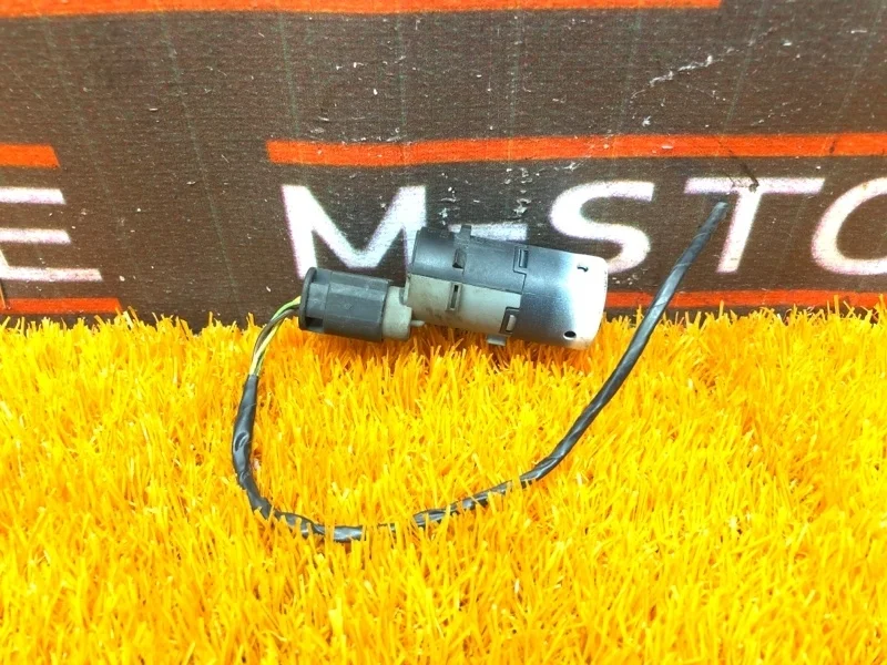 Датчик парковки , парктроник Bmw X3 2006 6989071 E83 M54B25 ( 256S5), передний