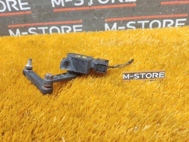 Датчик высоты дорожного просвета Bmw X5 2009 6785207 E70 N52B30A, задний правый