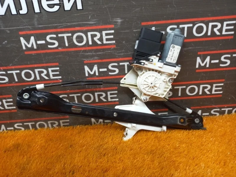 Стеклоподъемник Volkswagen Jetta 2006 1K5839461 1K BWA, задний левый