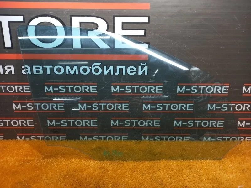 Стекло боковое Mercedes-Benz M-Class 2006 A1647251210 W164 272.967, переднее правое