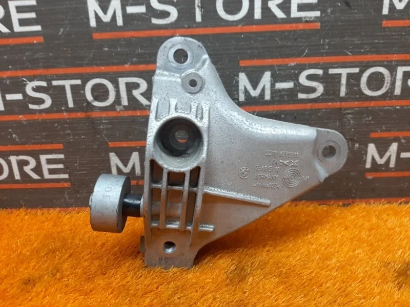 Кронштейн подушки двигателя Bmw 5-Series 2010 22116775911 F10 N52B30, левый
