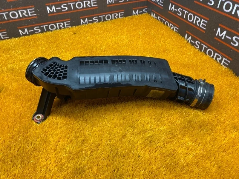 Патрубок интеркулера Mercedes-Benz C-Class 2005 A2710901937 W203 271.946