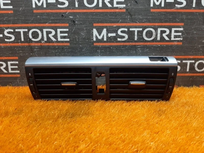 Дефлектор воздушный Bmw X5 2009 7161801 E70 N52B30A, передний