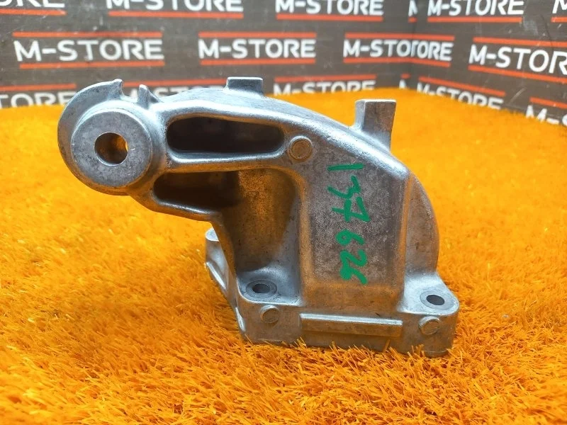 Кронштейн подушки двигателя Mercedes-Benz M-Class 2012 A6422234204 W166 642.826, правый