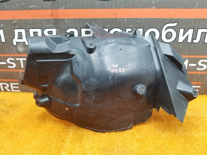 Подкрылок Mercedes-Benz C-Class 2007 A2046902730 W204 272.921, передний левый