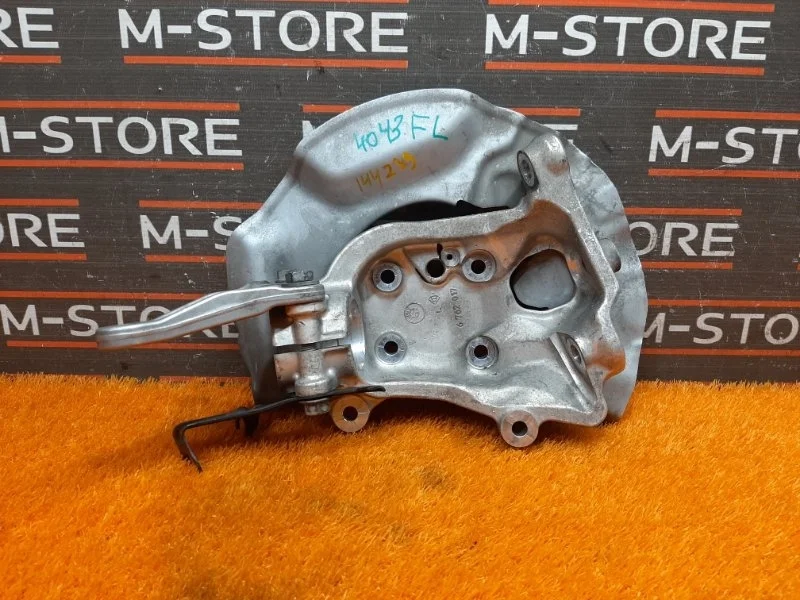 Кулак поворотный Bmw 6-Series 2003 31216762017 E63 N62B44A, передний левый